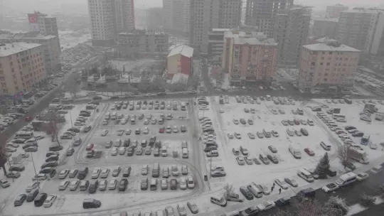 Kayseri'de kar yağışı etkili oldu