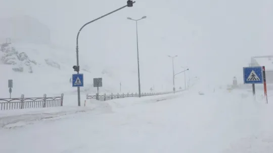 Kayseri'de kar yağışı hayatı olumsuz etkiledi