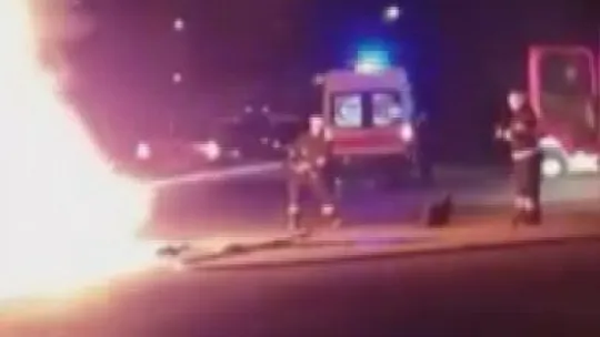 Kayseri'de kaza yapan otomobil alev aldı: 4 yaralı