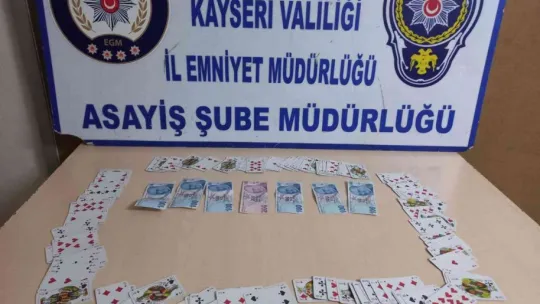 Kayseri'de kumar oynayan 23 kişiye 41 bin 837 TL para cezası