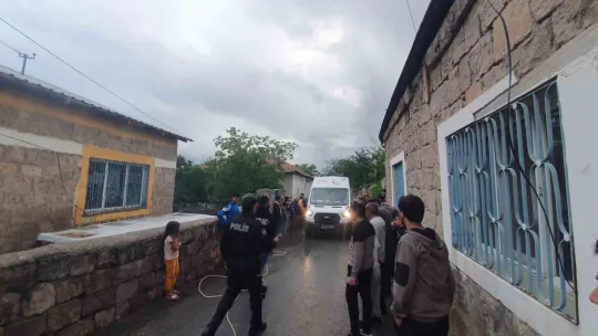 Kayseri'de müstakil evde yangın: 1 yaralı