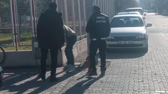 Kayseri'de Narkotik ekipleri denetimlerini sürdürüyor