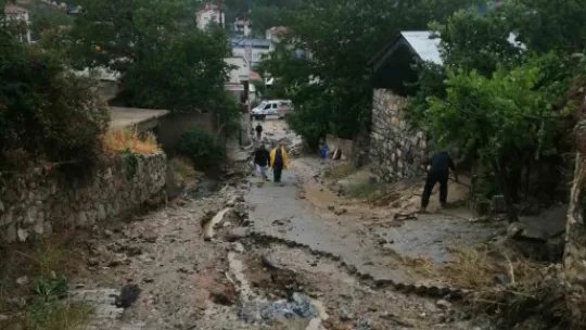 Kayseri'de sağanak yağış sele neden oldu