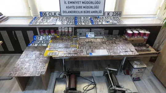 Kayseri'de sahte plaka imalathanesine operasyon