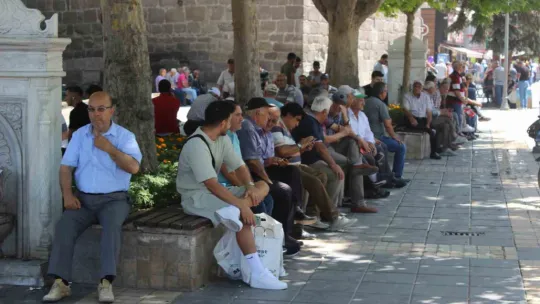 Kayseri'de termometreler 38 dereceyi gösterdi