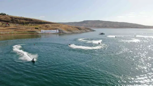 Kayseri'de Türkiye Su Jeti ve Flyboard Şampiyonası Finali nefes kesti