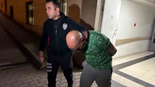 Otomobille polisten kaçan araçta uyuşturucu bulundu