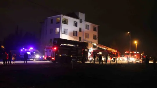 Argıncık'ta yanan evde 1 kişi öldü
