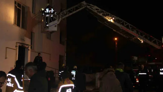 Argıncık'ta yanan evde 1 kişi öldü