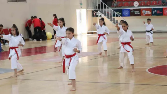 Kayseri'de Yaz Spor Okulları'nın açılışı yapıldı