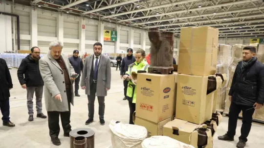 Kayseri Deprem Koordinasyon Merkezi yardımları hızla devam ediyor