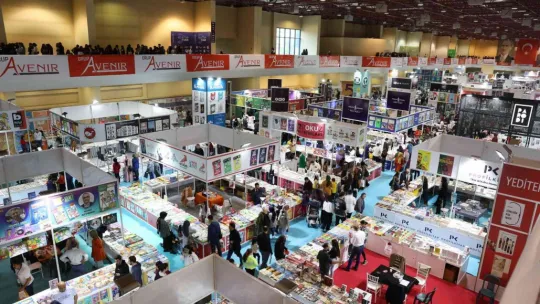 Kayseri Kitap Fuarı rekorunu tazeledi: 935 bin kişi ziyaret etti