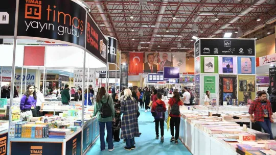 Kayseri Kitap Fuarı rekorunu tazeledi: 935 bin kişi ziyaret etti