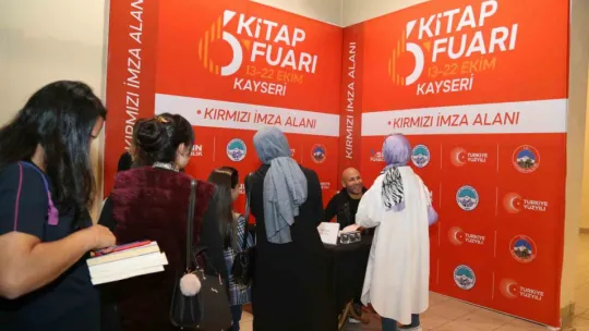 Kayseri Kitap Fuarına İlgi Büyük