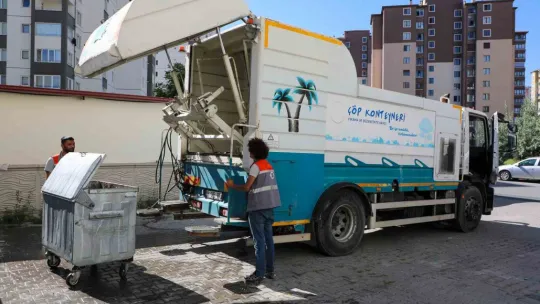 Kayseri'nin ilki Talas'ın rutini: konteyner yıkama