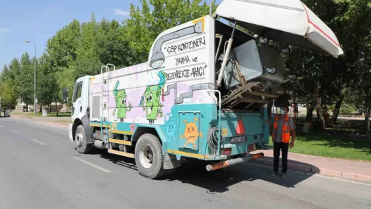 Kayseri'nin ilki Talas'ın rutini: konteyner yıkama