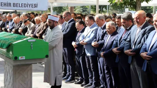 OSB Başkanı Yalçın'ın babası son yolculuğuna uğurlandı