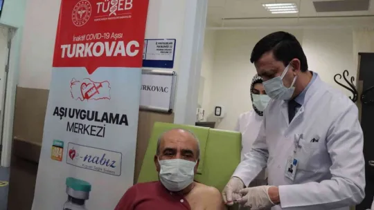 Kayseri Şehir Hastanesi'nde 'Turkovac' yoğunluğu