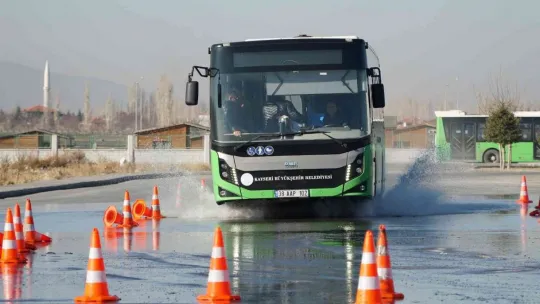 Kayseri Ulaşım'dan personeline 'Verimli Sürüş Eğitimi'