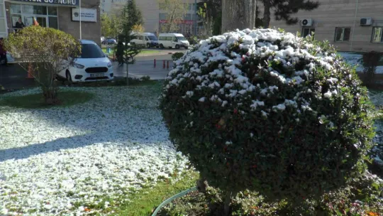 Kayseri'ye kar 'gelemiyor'