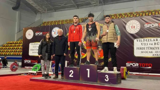 Kayserili 5 sporcudan halter şampiyonası başarısı