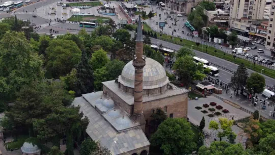 Kayserili Mimar Sinan'ın yaptığı cami 451 yıldır ihtişamını koruyor