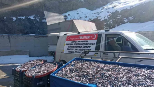 Kayserililer depremzedeler için seferber oldu