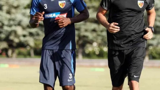 Kayserispor antrenmanlarını sürdürüyor