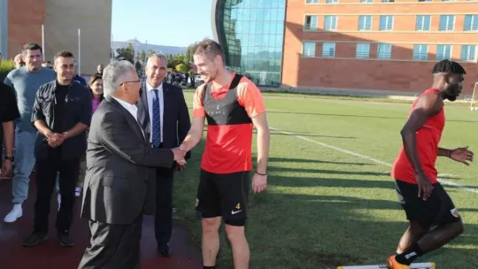 Kayserispor'da yüzler gülüyor