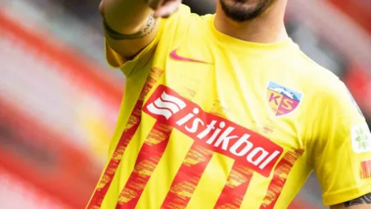 Kayserispor'un yeni forması görücüye çıktı