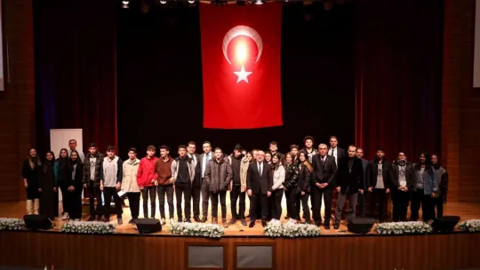 KAYÜ Rektörü Karamustafa, Lise Öğrencileriyle Söyleşi Etkinliğinde Buluştu