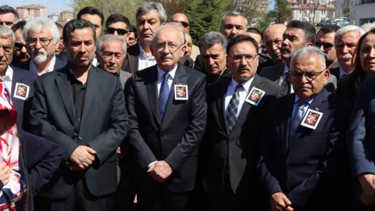 Kemal Kılıçdaroğlu, CHP Kayseri İl Başkanı'nın oğlunun cenazesine katıldı