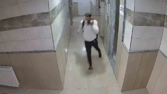 Kendini polis olarak tanıttı, yaşlı çifti dolandıramadan yakalandı