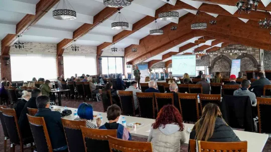 Kıbrıslı turizmcilerden Erciyes'e çıkarma