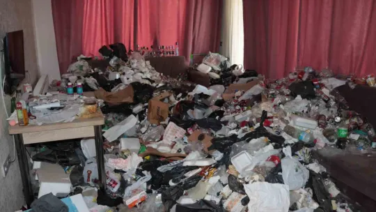 Kiracı gitti, çöp ev kaldı
