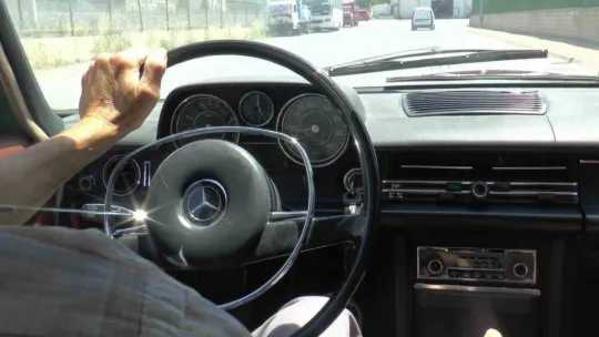 Klasik Mercedes'iyle 7 bin 500 kilometre yol yaptı