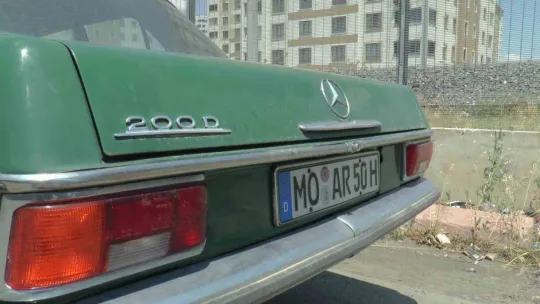 Klasik Mercedes'iyle 7 bin 500 kilometre yol yaptı
