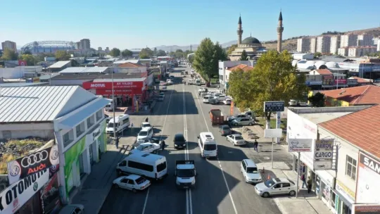 Kocasinan bir yılda 132 km asfalt yol yaptı
