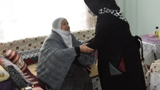 Kocasinan Belediyesi yaşlıları yalnız bırakmıyor