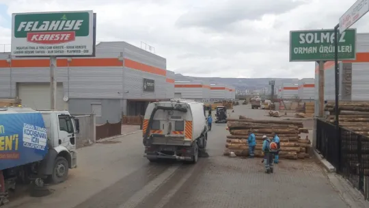Kocasinan'da bahar temizliği devam ediyor