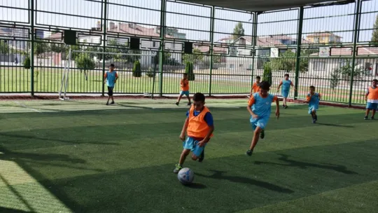 Kocasinan'da yaz spor kursları, dolu dolu geçti