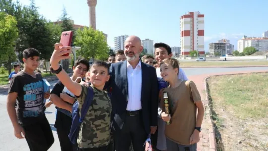 Kocasinan, otomatik sulama sistemiyle su ve enerji tasarrufu sağlıyor