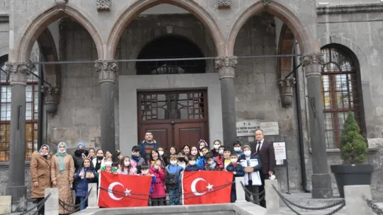 Kocasinanlı çocuklar milli değerlere bağlı yetişiyor