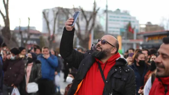 Komedi filmi değil, intihar girişimi