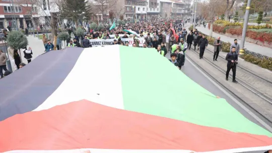 Konya'da binler Filistin için yürüdü