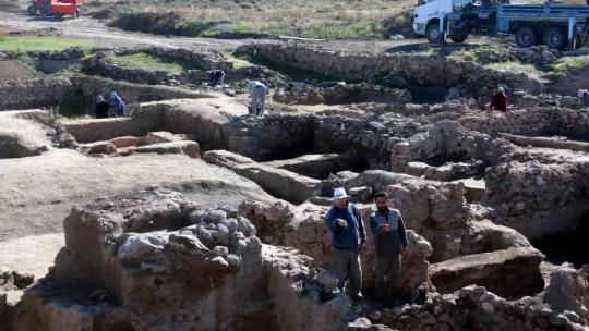 Kültepe'de 4 bin 500 yıllık parmak izleri bulundu
