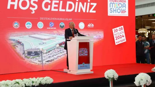KumsMall'da 'Mobilyada Moda Show' başladı