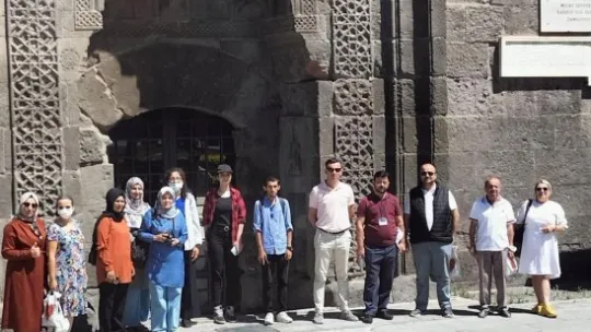 Kursiyerler, Kayseri'nin güzelliklerini keşfediyor