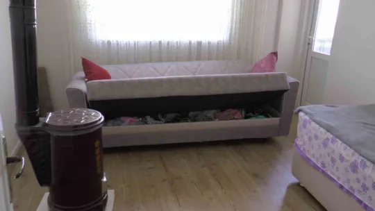 Kuru ekmekle yaşam mücadelesi
