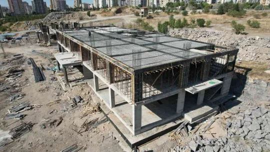 Mehmet Altun Eğitim Kompleksinde okullar yükseliyor